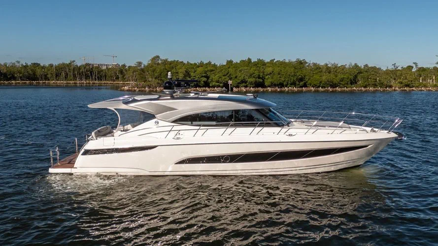 2024 riviera 5400 sport yacht power 10125973 20260324153608029 1